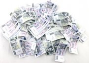 Vystřelovací konfety - české bankovky